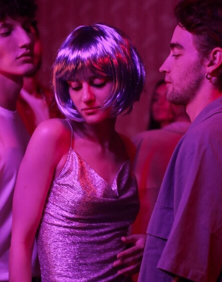 Polyamore Beziehungen: Liebe zwischen mehreren kann spannend sein.